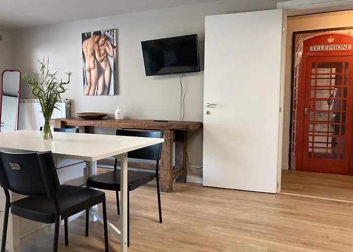 Venice Side Garden House 莫利亚诺威尼托